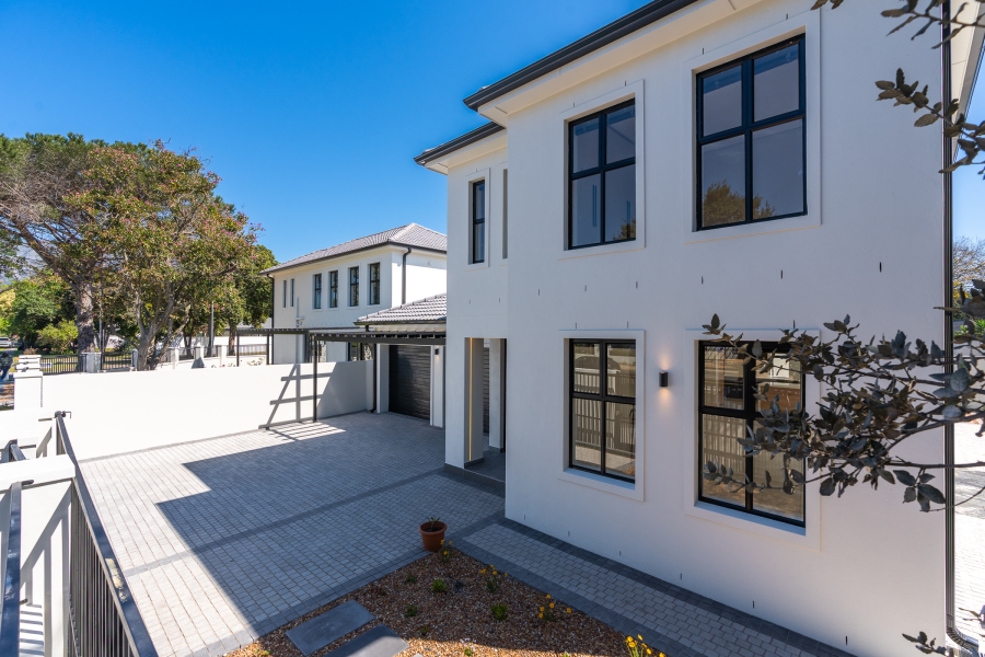 To Let 3 Bedroom Property for Rent in Pinelands Western Cape